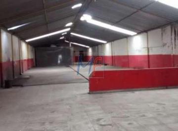 Comercial · 105m² · Ótimo galpão 450 m² de terreno, 105 m² de A.C. e 9 m² de testada no bairro Campo Belo. Zoneamento: