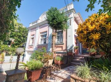 Casa · 212m² · 5 Quartos · 4 Vagas · Belissima casa Sobrado na A. Bohrer no Teresópolis de 5 D com piscina e pátio