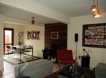 05-LIVING A · Excelente casa sobrado.
