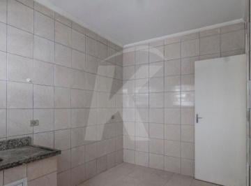 Casa · 70m² · 2 Quartos · Apartamento com 2 quartos, sala, cozinha, banheiro, área de serviço, quintal