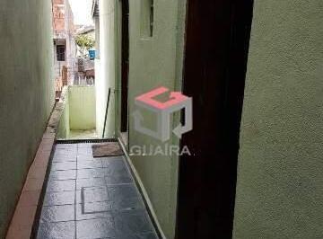 Casa · 126m² · 3 Quartos · 1 Vaga · Sobrado com 126 m²Localizado No bairro , Sítio dos Vianas / Santo André