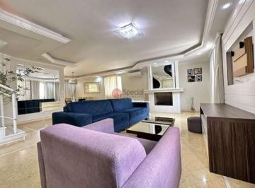 Casa · 184m² · 3 Quartos · 4 Vagas · Sobrado de alto padrão em condomínio, 3 suítes, 3 vagas - Vila Carrão.
