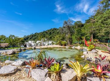 Casa · 340m² · 3 Quartos · 5 Vagas · Casa com 3 quartos no Parque Ingá, Teresópolis.