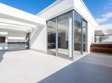 Apartamento · 210m² · 4 Quartos · 3 Vagas · Cobertura com 4 quartos em Agriões, Teresópolis.