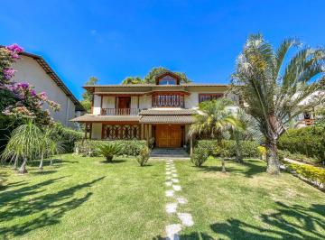 Casa · 574m² · 6 Quartos · 2 Vagas · Casa de condomínio com 6 quartos em Quebra Frascos, Teresópolis.
