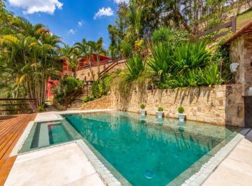 Casa · 900m² · 7 Quartos · Casa com 7 quartos em em Itaipava, Petrópolis.