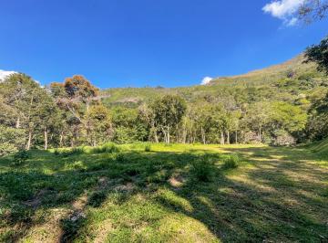 Terreno · Lote em condomínio em Araras, Petrópolis.