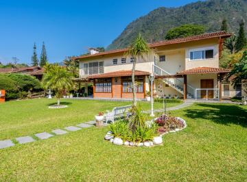 Casa · 362m² · 5 Quartos · Casa com 5 quartos em condomínio no Comary, Teresópolis.