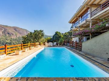 Casa · 500m² · 5 Quartos · 4 Vagas · Casa com 5 quartos no Parque do Imbuí, Teresópolis.
