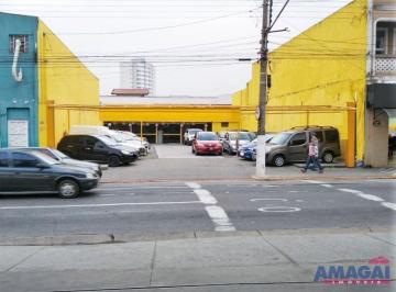 Comercial · 450m² · Imovel Comercial em Jacareí, no bairro Centro, para locação.