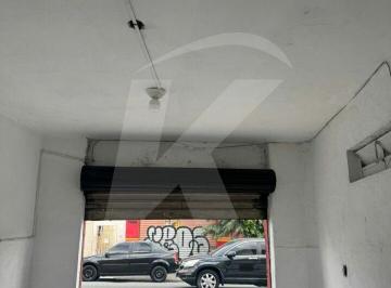 Comercial · 20m² · Salão comercial com banheiro.