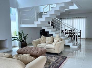 Casa · 348m² · 4 Quartos · 4 Vagas · Casa com 4 quatro dormitórios na Vila Oliveira em Mogi das Cruzes