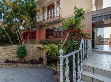 f4259cff4a13eaf2f0ba437efded2bc3.jpg · Sobrado de 210m² com 3 quartos