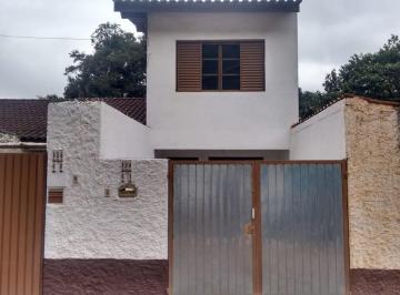 Casa de 2 quartos, Embu das Artes · Sobrado geminado a menos de 2 km do centro do Embu Das Artes