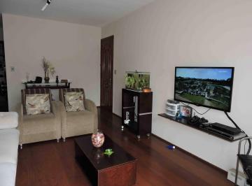 Casa de 3 quartos, São Paulo · Casa em cond. fechado c/ 3 dorms. 1 suíte, 3 vgs. ACEITO PERMUTA POR APTO.
