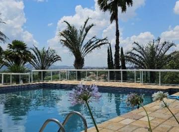Foto 01 · Casa de Luxo em Condomínio Exclusivo em Arujá-SP  4 Quartos, 3 Suítes, 3 Salas, 8 Banheiros, 13 Vaga