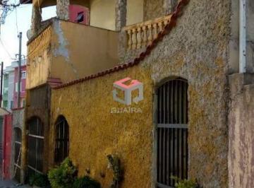 Casa · 260m² · 3 Quartos · 2 Vagas · Sobrado com 260m² localizado na Vila Curuça em Santo André.