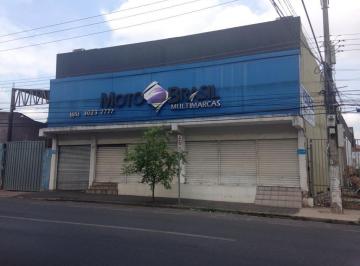 Foto 01 · Salão comercial