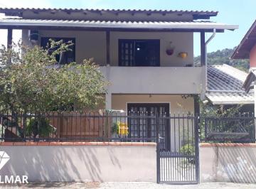 casa a venda em Bombinhas · Casa à venda no Centro de Bombinhas