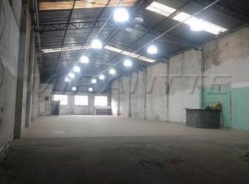 bd086cbf4e5fc13eec40281ae7ba375c.jpg · Galpao de 700m²
