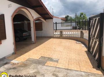 Foto 01 · Casa térrea bem localizada a 700 metros da praia