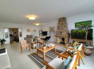 Casa · 414m² · 4 Quartos · 5 Vagas · Imóvel totalmente reformado com 4 suites no Jd.Leonor