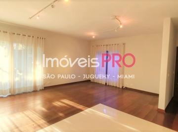 Casa · 320m² · 4 Quartos · 3 Vagas · Belíssima casa em rua tranquila de Moema com 3 vagas.
