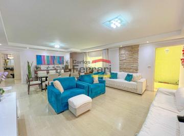 Casa · 250m² · 3 Quartos · 3 Vagas · Sobrado espaçoso e sofisticado no Imirim, com 250m² e acabamentos de alto padrão