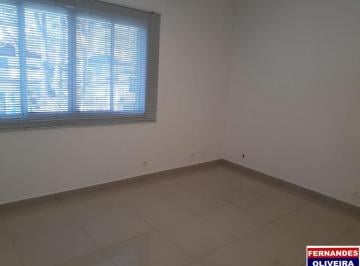 Foto 01 · Casa comercial para locação em São Paulo-SP, Jardim Santo Amaro, 7 salas, 5 banheiros, 1 vaga, 140 m
