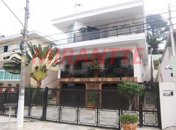 4889dabed378bf10bb610e2294724a9e.jpg · Sobrado de 580m² com 5 quartos