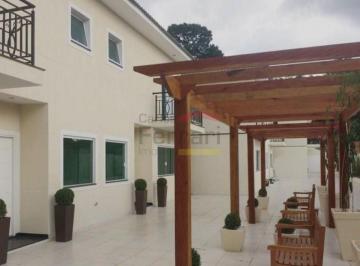 Casa · 380m² · 4 Quartos · 6 Vagas · CASA EM CONDOMÍNIO NO HORTO /TREMEMBÉ COM 4 SUÍTES, 6 VAGAS DE GARAGEM, PISCINA E CHURRASQUEIRA