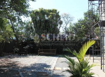 Comercial · 143m² · 3 Vagas · Excelente imóvel  para uso comercial / residencial na região de veleiros.