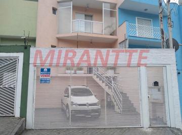 93ed5d03fca0858e6c37f59885a3cbe2.jpg · Sobrado de 70m² com 2 quartos