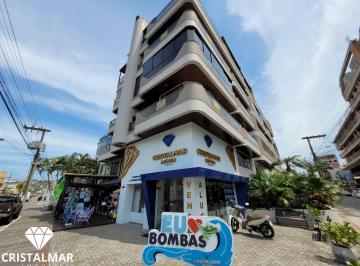Apartamento · 135m² · 2 Quartos · 2 Vagas · Frente para Avenida, Bombas, Vista linda para o Mar, 2 dorm e 2 garagens