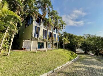 Casa · 355m² · 3 Quartos · 8 Vagas · Residência de Luxo com Vista para o Mar na Península em Guarujá