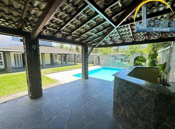 Foto 01 · Vendo magnífica casa solta em Itapuã, 6/4 sendo 3 suítes, 750m² de área total, R$ 1.500.000,00 Aceit