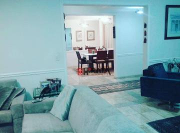 db779e8fcbf2f2466c7f165e06af3002a81c57d7 · Casa em condomínio