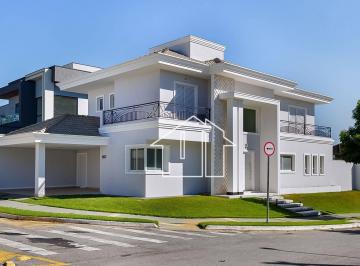612e598663c3cc889cbb42f4fceff16fda052c67 · Casa Espaçosa com 4 Dormitórios (3 Suítes) e Piscina Privativa - Altos da Serra VI, Urbanova - São J