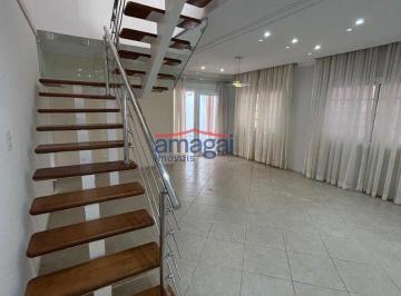 Casa · 222m² · 3 Quartos · 4 Vagas · Casa de 3 quartos para alugar no condomínio Villa Europa