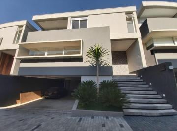 Casa de 4 quartos, São Paulo · Casa em condomínio fechado 4 suites com piscina e quintal