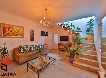 Casa · 280m² · 4 Quartos · 4 Vagas · Sobrado de 280m² na Paulicéia em São Bernardo do Campo/SP.