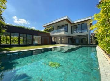 Casa · 1600m² · 5 Quartos · 10 Vagas · Magnífica Casa à Venda na Barra da Tijuca Condomínio Malibú de 1600m²  Com 6 Suítes 10 Banheiros Ele