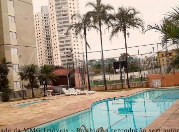 Apartamento · 65m² · 3 Quartos · 1 Vaga · Apartamento de 65m² com 3 dormitórios e 1 vaga próximo à Av. do Estado
