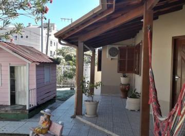 b6cead77-dfc3-4d78-9337-ae0bfb379f78 · Casa Residencial de 5 dorms no bairro Ingleses Do Rio Vermelho