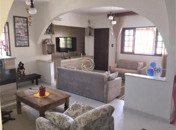 17251_MD_iyjaN1a8S44V00aT6_172515c49eb95d3198.jpg · Casa Residencial de 3 dorms no bairro Itacorubi