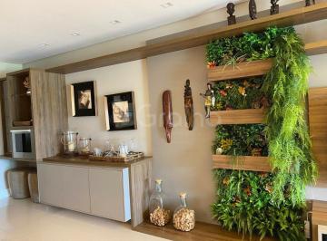 1 · Apartamento de 168m² com 3 Suítes na Agronômica