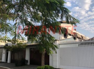 a2e17ec29742dea1a6f18e038fb83d79.jpg · Sobrado de 422m² com 5 quartos