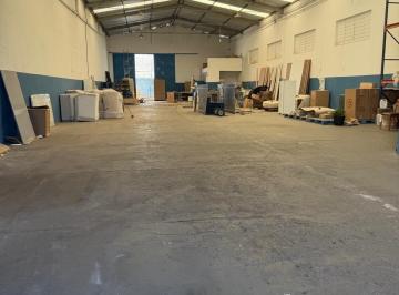 Foto 02 · Galpão Comercial para Locação em Bragança Paulista-SP  1 Sala, 4 Banheiros, 550m² de Área  Agende su