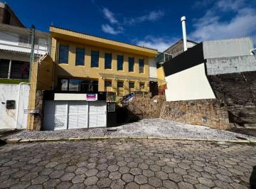8b9bb5bc22793cbba706401508fe768f8f972dea · Casa Comercial com 400 m² e 3 vagas no Centro de Florianópolis/SC.