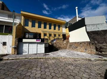 8b9bb5bc22793cbba706401508fe768f8f972dea · Casa Comercial com 400 m² e 3 vagas no Centro de Florianópolis/SC.